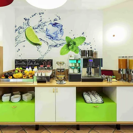 Ibis Styles Garibaldi Hotel Naples
