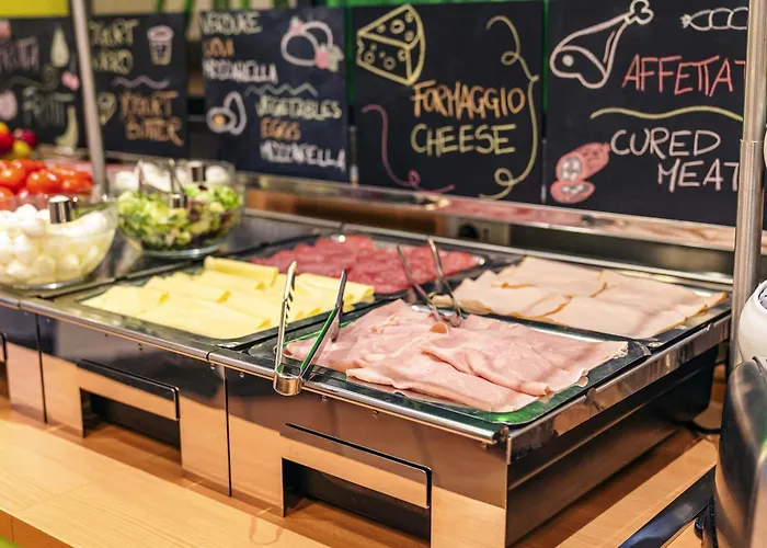 Ibis Styles Garibaldi Hotel Napoli