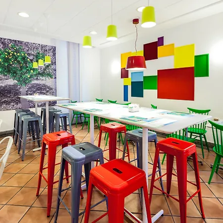 Ibis Styles Garibaldi Szálloda Nápoly