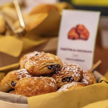 Ibis Styles Garibaldi Otel 3*