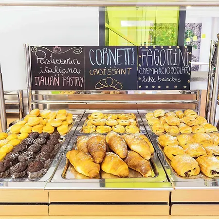 Ibis Styles Garibaldi Otel 3*