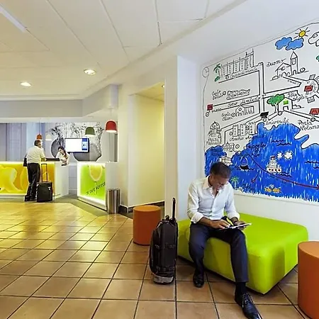 Ibis Styles Garibaldi Neapel
