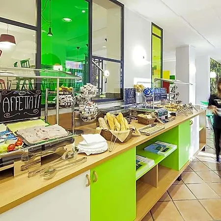 Ibis Styles Garibaldi Neapel