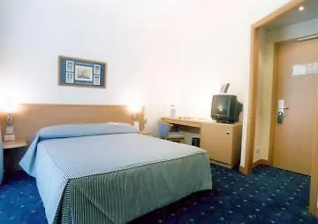 Ibis Styles Garibaldi Hotel Naples