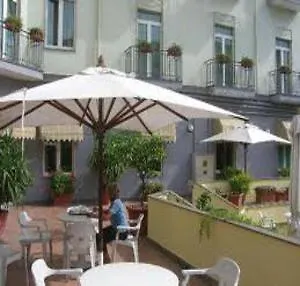Ibis Styles Garibaldi 3* נאפולי