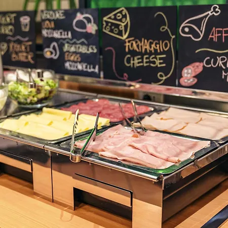 Ibis Styles Garibaldi Hotel Napels