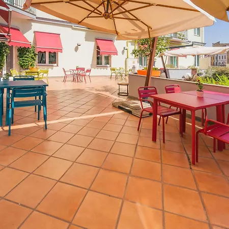 Ibis Styles Garibaldi 3*