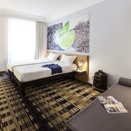 Hotel Ibis Styles Garibaldi 3*