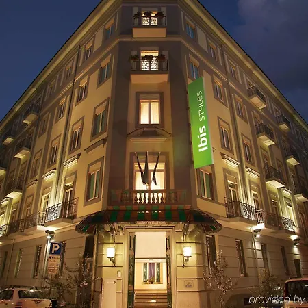 Ibis Styles Garibaldi Hotel 3*