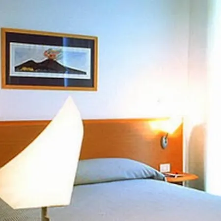 Ibis Styles Garibaldi Hotel Napels