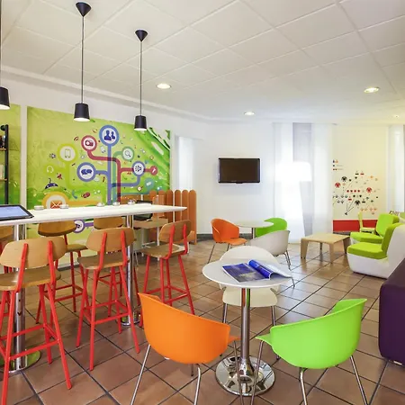 Ibis Styles Garibaldi Hotel