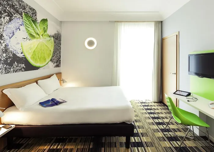 Ibis Styles Garibaldi Neapel