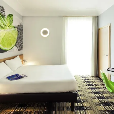 Ibis Styles Garibaldi Neapel
